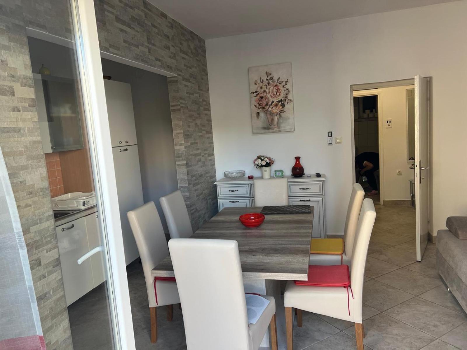 Apartments Milica Kaštela エクステリア 写真
